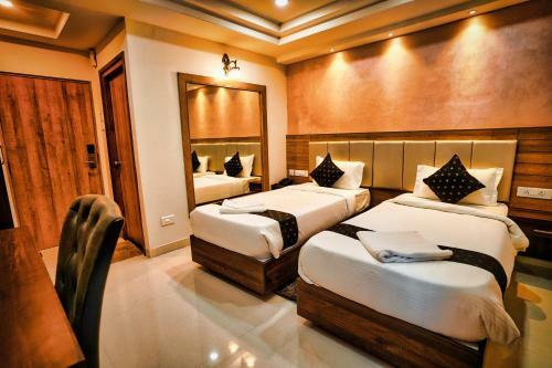 M Square Hotel