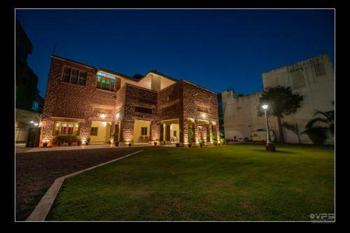 Hostal A Heritage Homestay