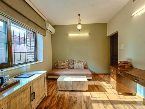 Villa Eko Stay - The Almond Tree