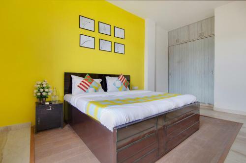 Hostal Oyo Home 29847 Luxurious Rooms Sushant Lok
