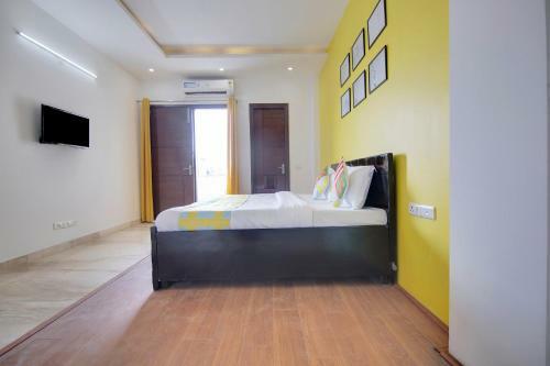 Hostal Oyo Home 29847 Luxurious Rooms Sushant Lok