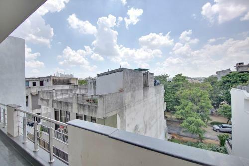 Hostal Oyo Home 29847 Luxurious Rooms Sushant Lok