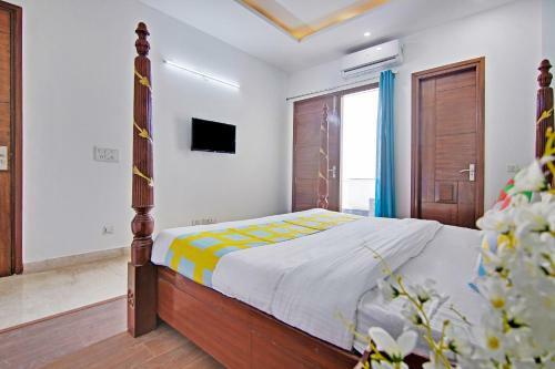 Hostal Oyo Home 29847 Luxurious Rooms Sushant Lok