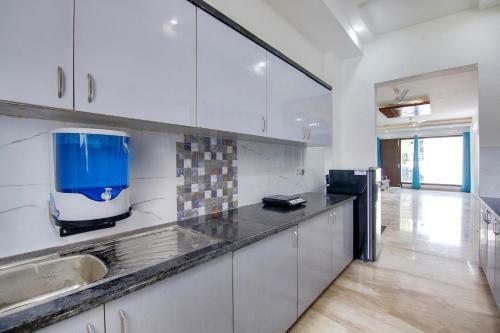 Hostal Oyo Home 29847 Luxurious Rooms Sushant Lok