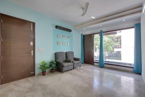 Hostal Oyo Home 29847 Luxurious Rooms Sushant Lok