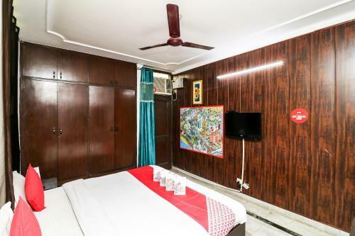 Oyo 10583 Hotel Amigo