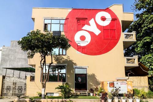 Oyo 10583 Hotel Amigo