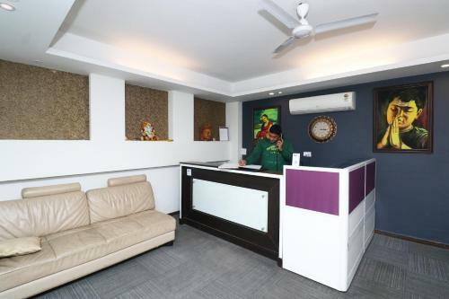Oyo 28616 Hotel New View