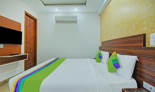 Treebo Trend Hotel Nyra