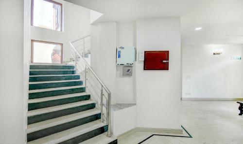 Hotel Treebo Trend Iffco Chowk