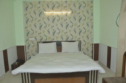 Hotel Chirag Residency By Wb Inn