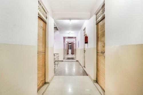 Hostal Leaf Petals Hospitality