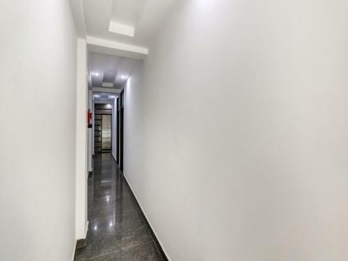Collection O 82772 Hotel Ay Villa