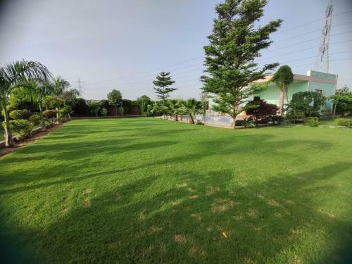 Madhuban Farms