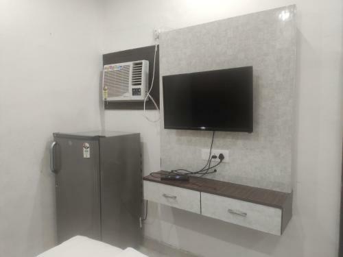 Hotel Singh Service Apartment Medanta