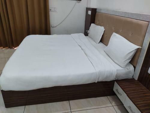 Hotel Singh Service Apartment Medanta