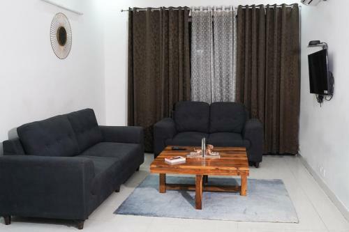 Lime Tree Hospitality Three Bhk Apartment Artemis Gurgaon