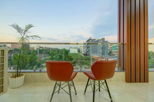 Hotel Collection O 82882 Reebah Suites