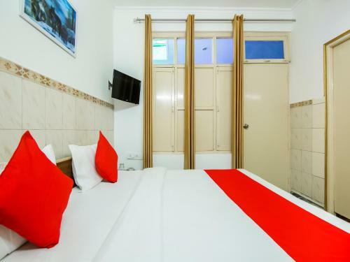 Oyo 82238 Hotel Sapna