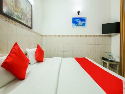 Oyo 82238 Hotel Sapna