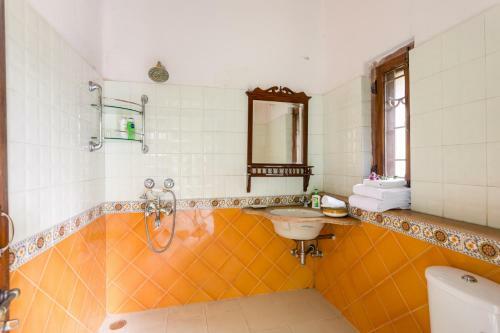 Villa Hostie Chinar Haveli - Heritage Home With Pool, Gurgaon