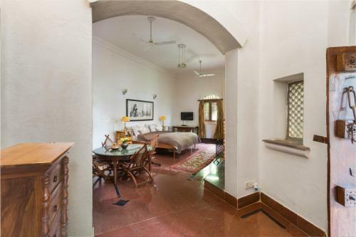 Villa Hostie Chinar Haveli - Heritage Home With Pool, Gurgaon