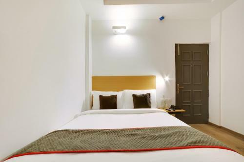 Hotel Townhouse 695 Old Gurgaon