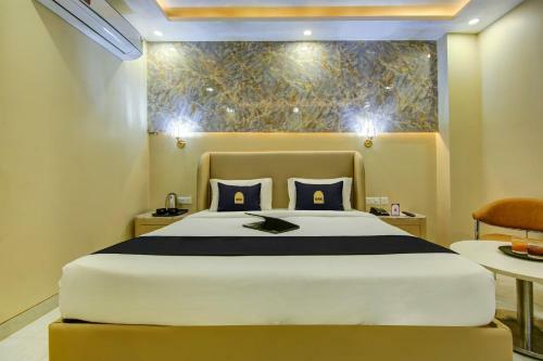 Hotel Collection O 83218 Lux