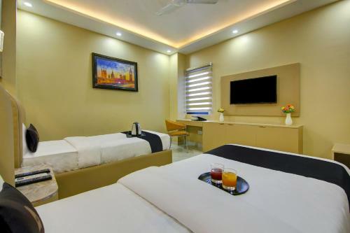 Hotel Collection O 83218 Lux