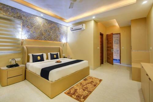 Hotel Collection O 83218 Lux