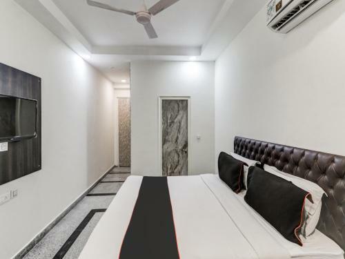 Hotel Collection O 83368 Moonlight Residency