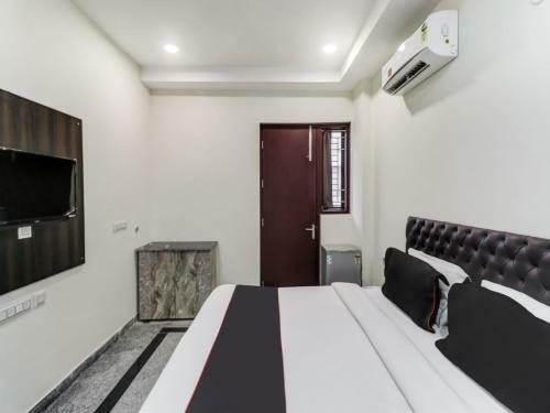 Hotel Collection O 83368 Moonlight Residency