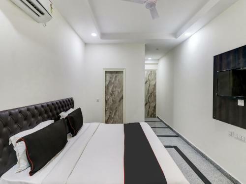 Hotel Collection O 83368 Moonlight Residency