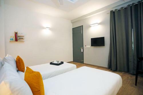 Fabhotel Wedlock