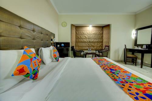 Fabhotel Staywell