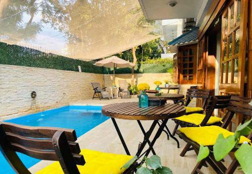 Roshani Pool Villa