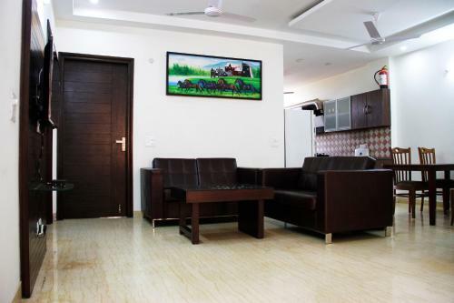 Oyo 2788 Hotel Indira Homes