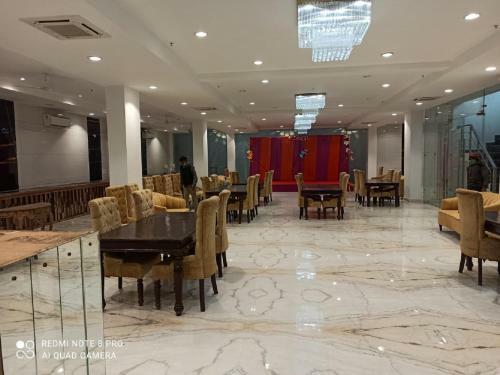 Hotel Vaabi Saabi Sec 39 Gurgaon