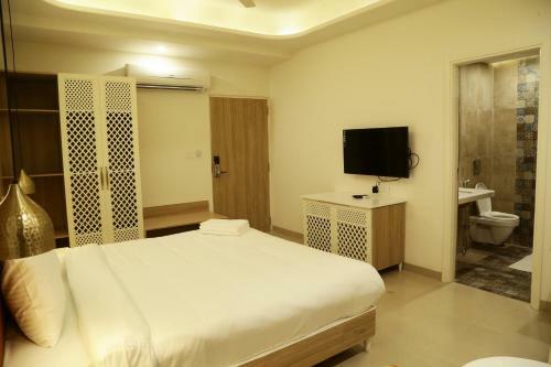 Hotel Ratangarh Palace