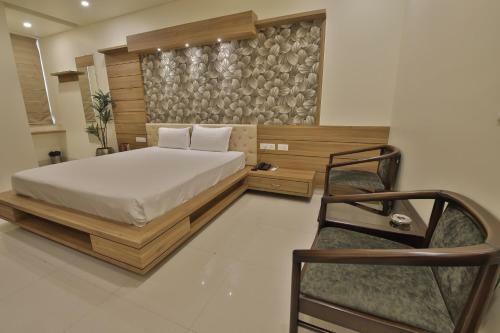 Hotel Grand Safari