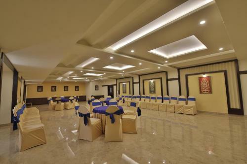 Hotel Grand Safari