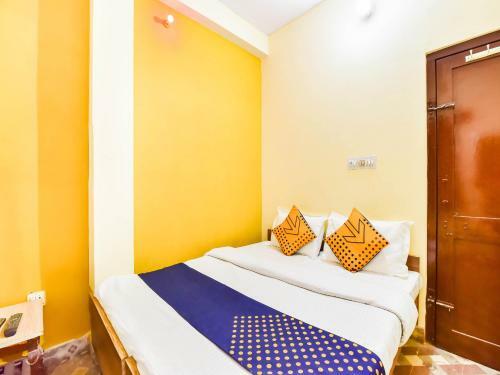 Spot On 76494 Hotel Radhe
