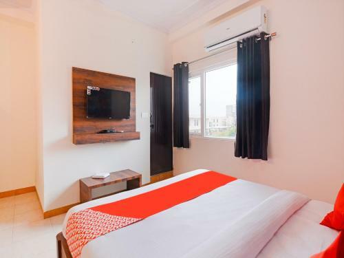 Collection O 62269 Hotel Elegant