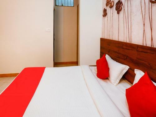 Collection O 62269 Hotel Elegant