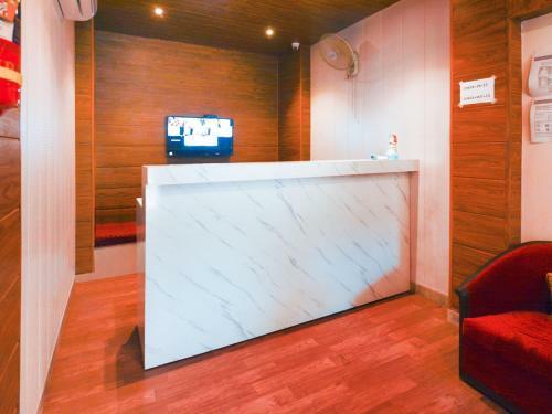 Collection O 62269 Hotel Elegant
