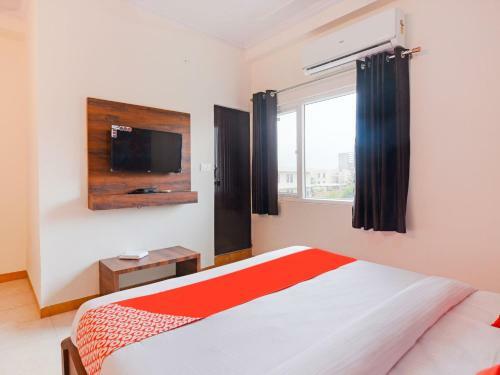 Collection O 62269 Hotel Elegant