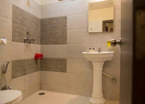Collection O 23920 Hotel Mahadev Villa