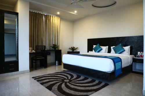 Hotel Om Palace- Ajmer Road