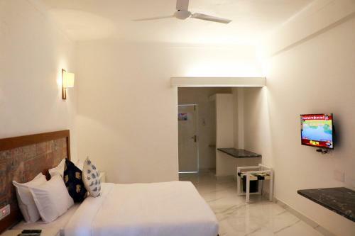 Hotel Om Palace- Ajmer Road