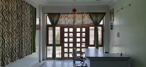 Janki Chandra - Homestay & Pg